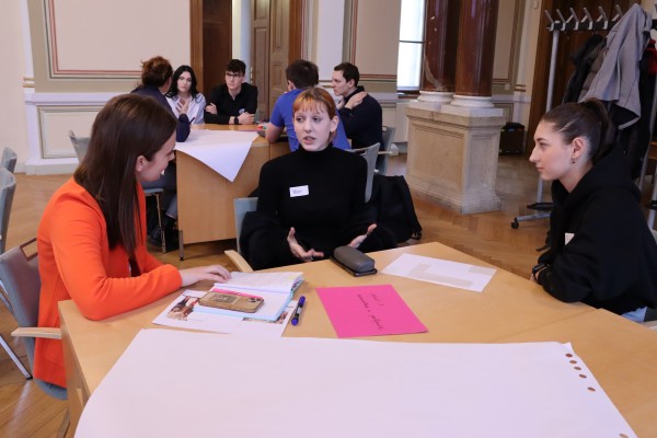 Ve Společenském sále studenti debatovali o kultuře