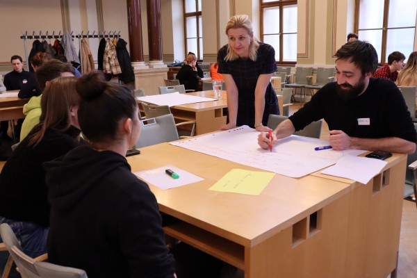 Ve Společenském sále studenti debatovali o kultuře