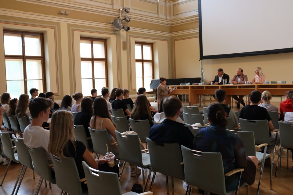 Vedení města získalo podněty od delegátů Dětského a Studentského parlamentu