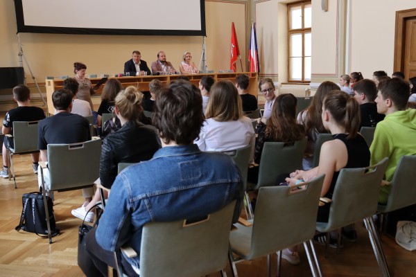 Vedení města získalo podněty od delegátů Dětského a Studentského parlamentu