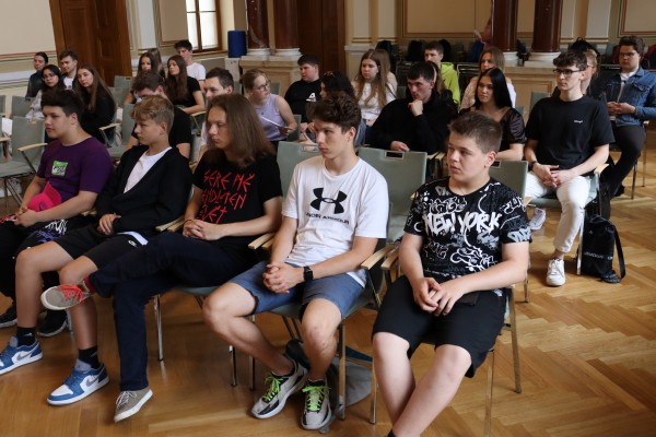 Vedení města získalo podněty od delegátů Dětského a Studentského parlamentu