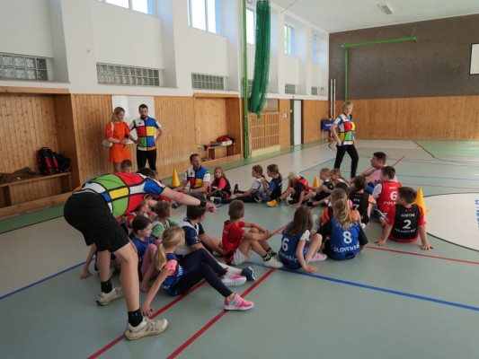 Město zapojuje sportovní odborníky do výuky: Projekt Trenéři do škol už běží na 11 základních školách