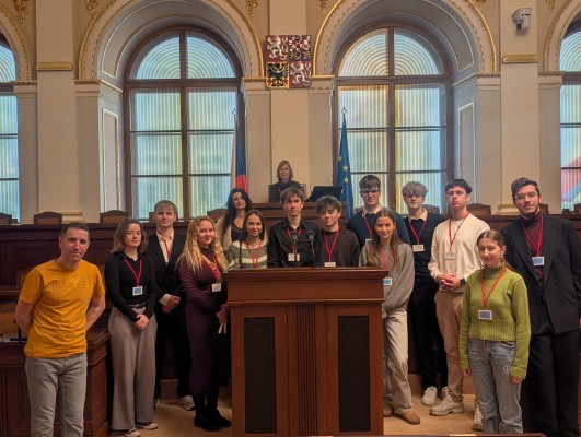 Studentský parlament navštívil Poslaneckou sněmovnu Parlamentu ČR