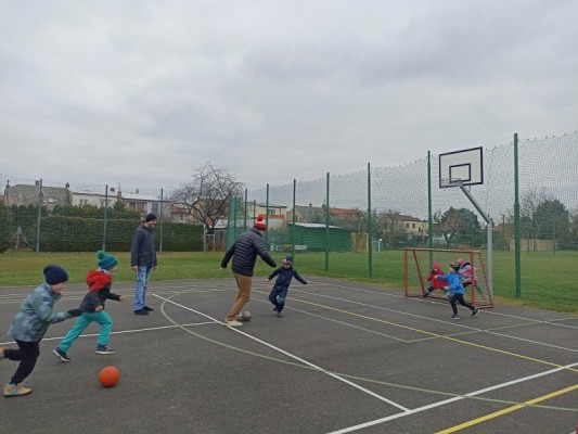 Zrekonstruované hřiště v Jesničánkách je opět otevřeno