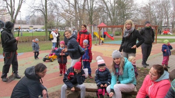 Odpoledne na školní zahradě