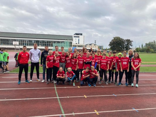 Žáci ze základní školy Benešovo náměstí ovládli dětský maraton