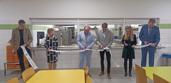 Žáci ZŠ Závodu míru se dočkali nové kuchyně