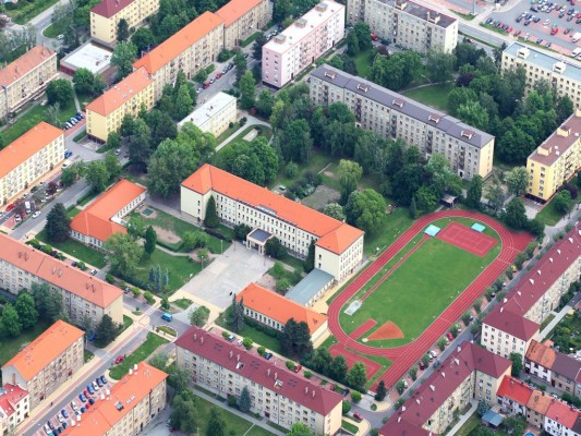 Letecký pohled na školu