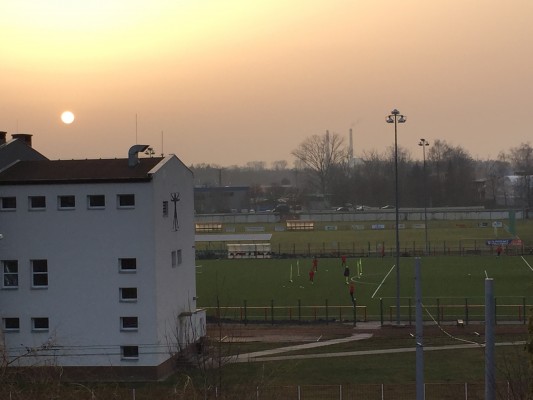 Tělocvična školy a hřiště FK