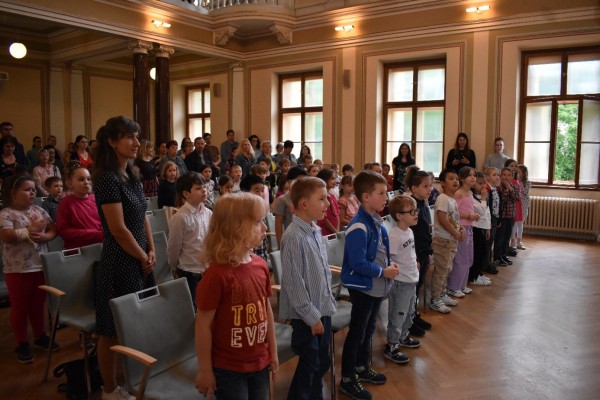 Knížka pro prvňáčka: Podpora čtenářské gramotnosti v Pardubicích